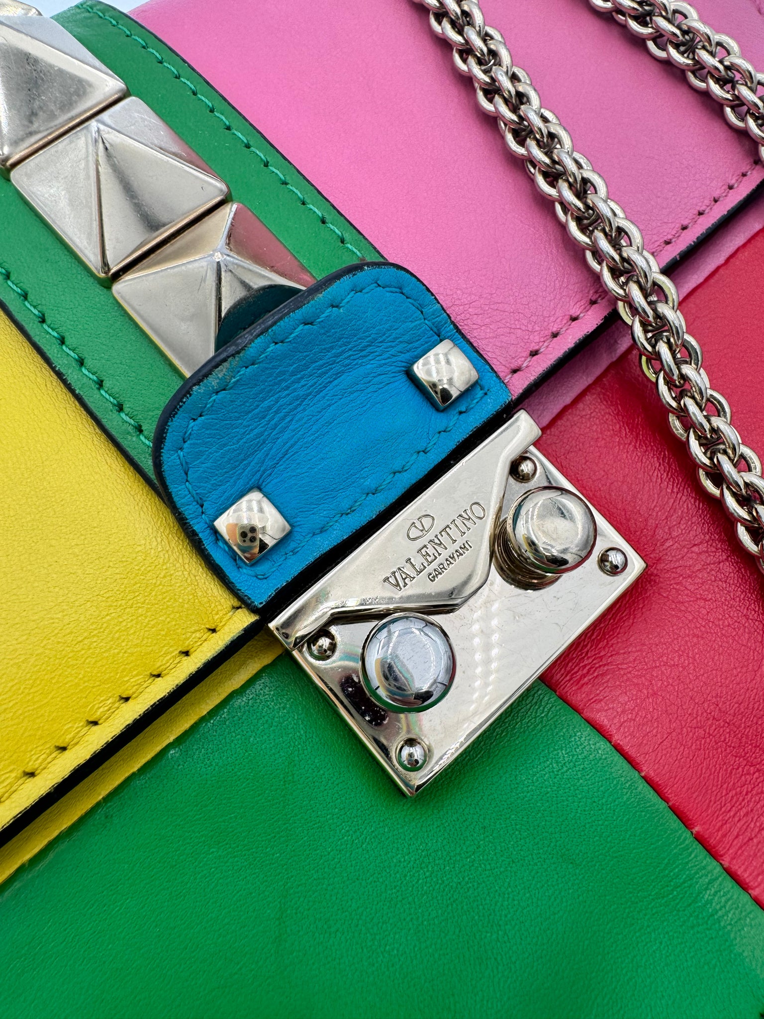 VALENTINO GARAVANI Vitello Small Glam Lock Rockstud Flap Rainbow