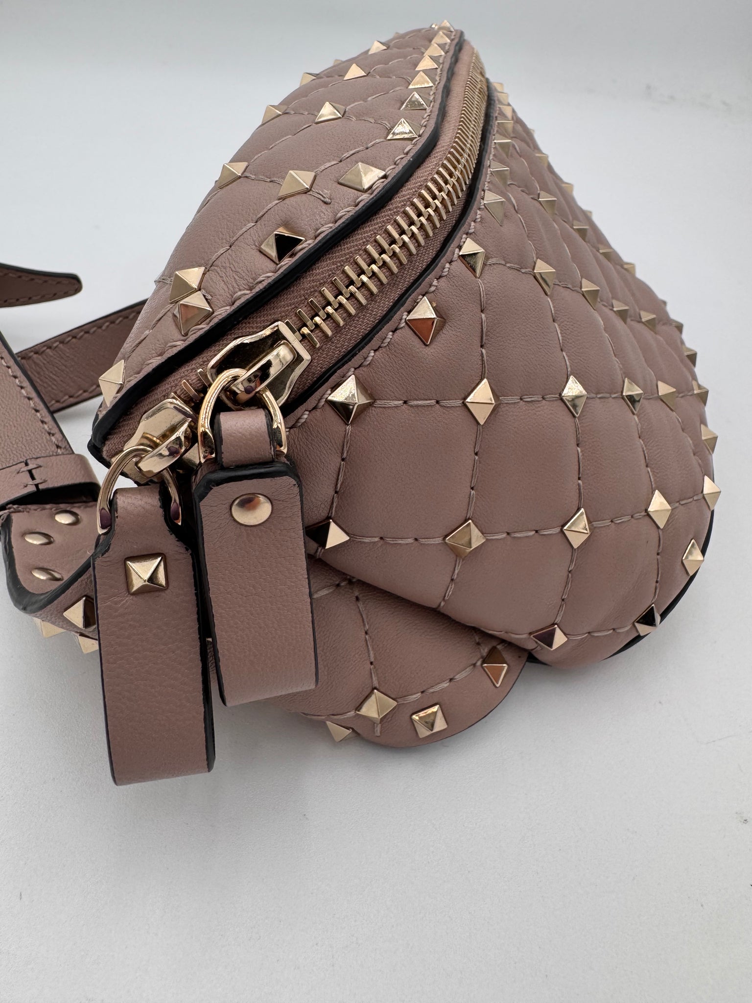 VALENTINO GARAVANI Rockstud Belt Bag