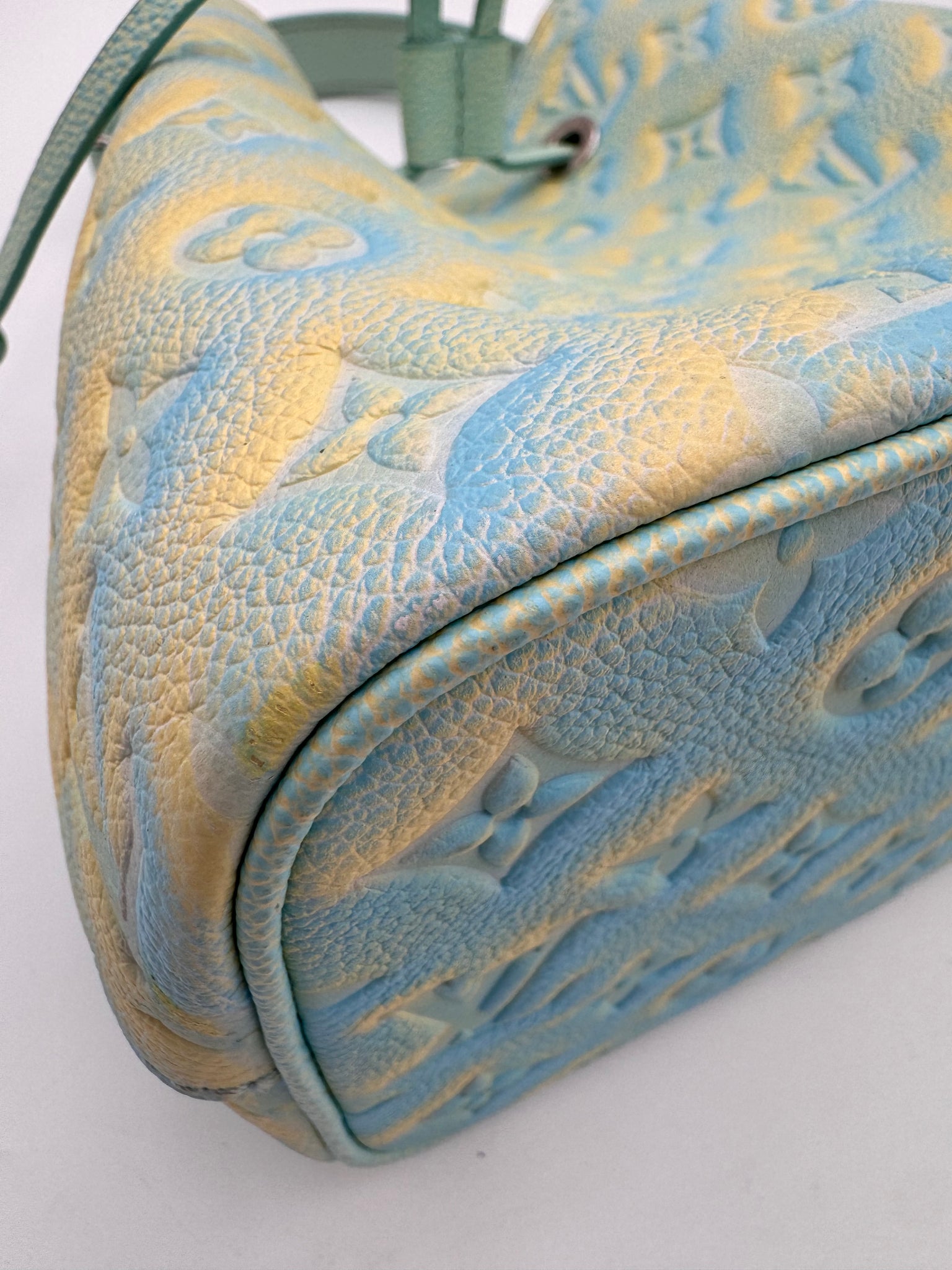 LOUIS VUITTON Empriente Monogram Stardust Neonoe BB Blue