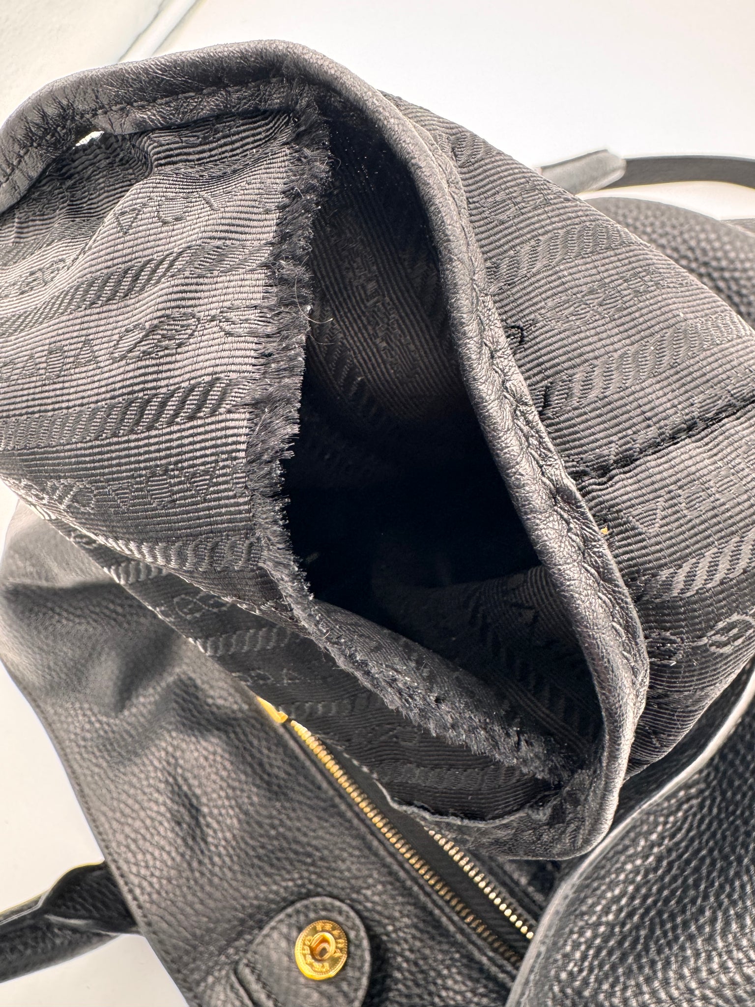 PRADA Vitello Daino Tote Black