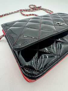 CHANEL Patent Leather Wallet on Chain Black