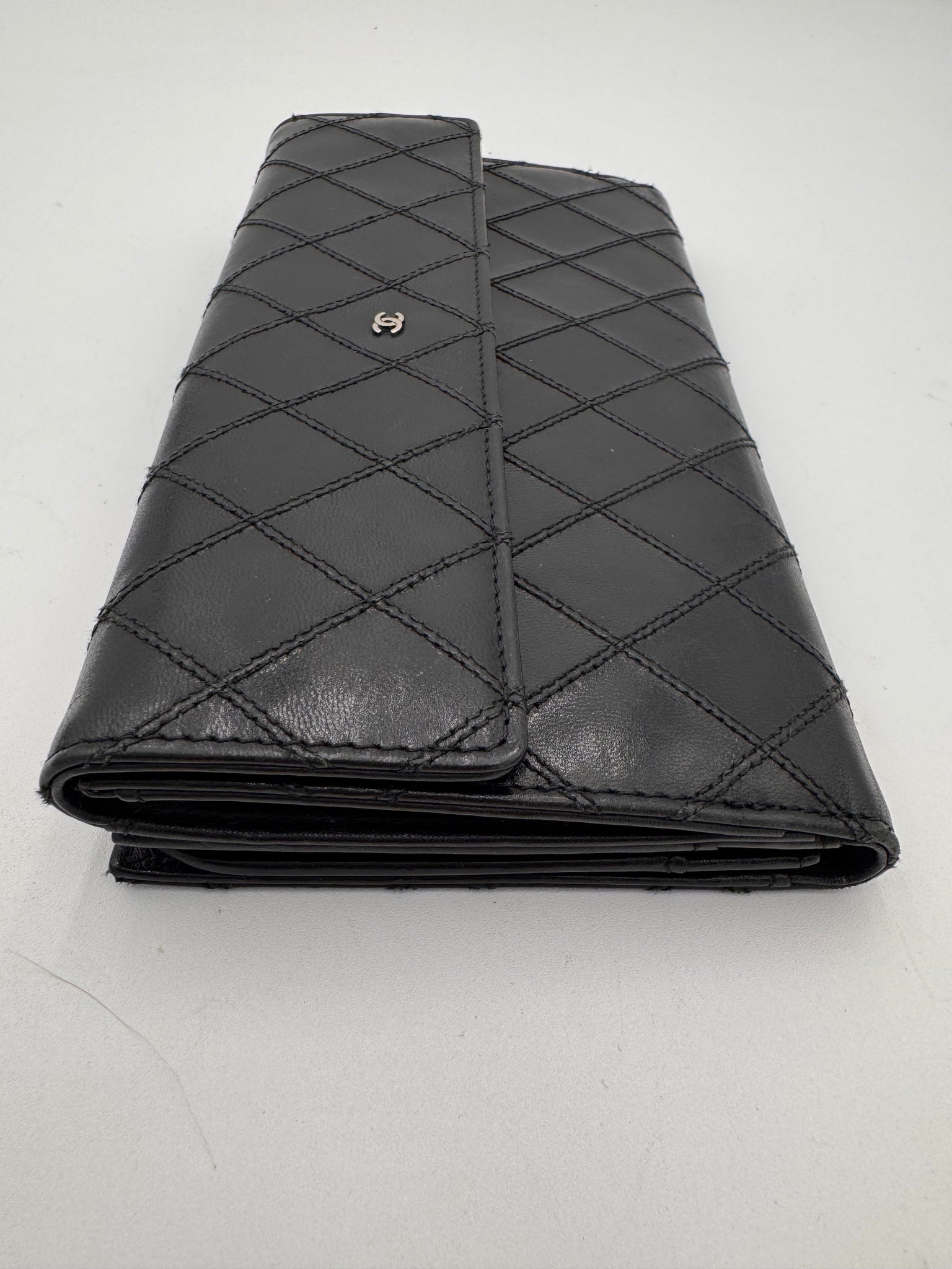 CHANEL Diamond Stitch Continental Wallet Black 2009-2010