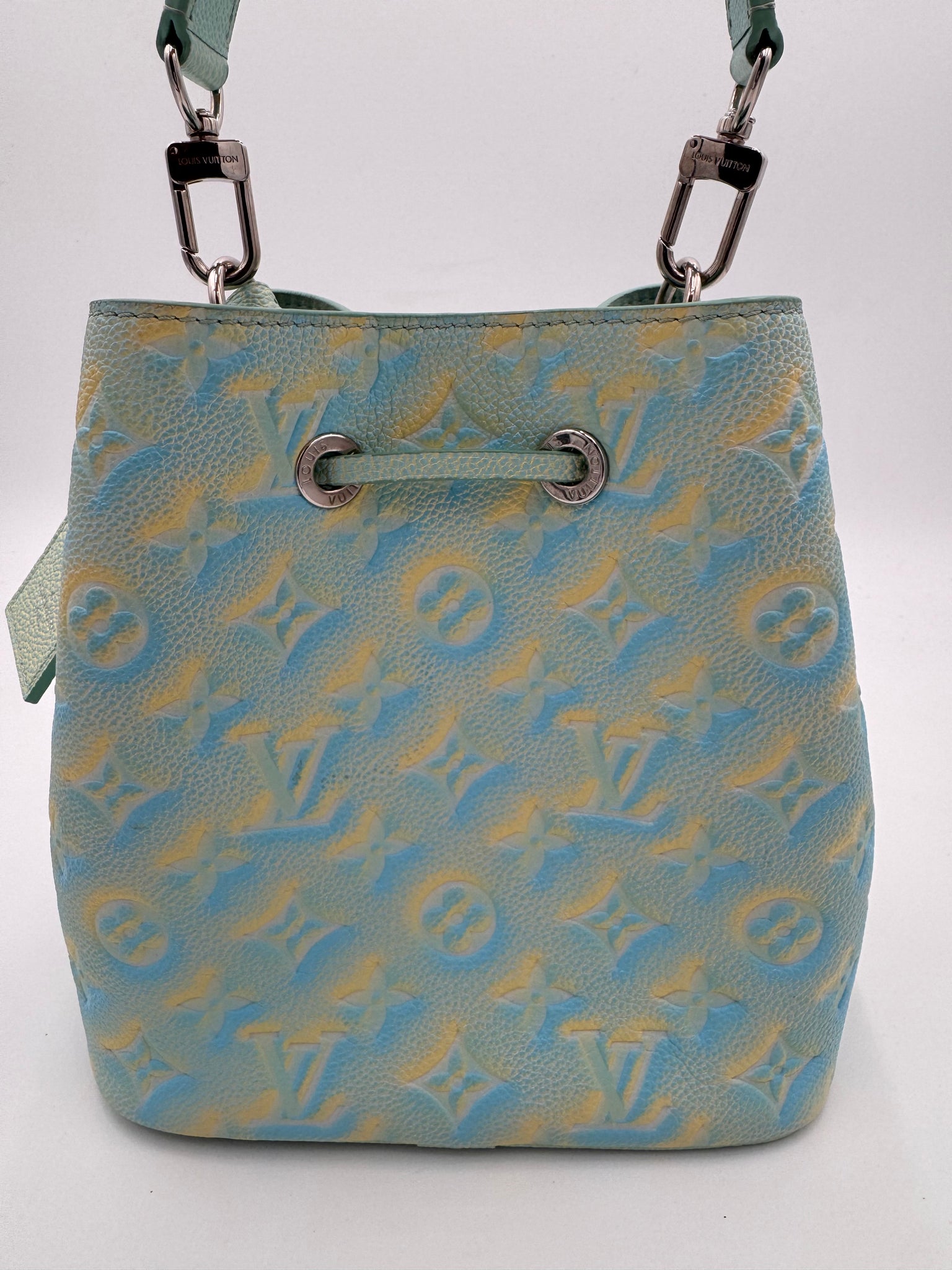 LOUIS VUITTON Empriente Monogram Stardust Neonoe BB Blue