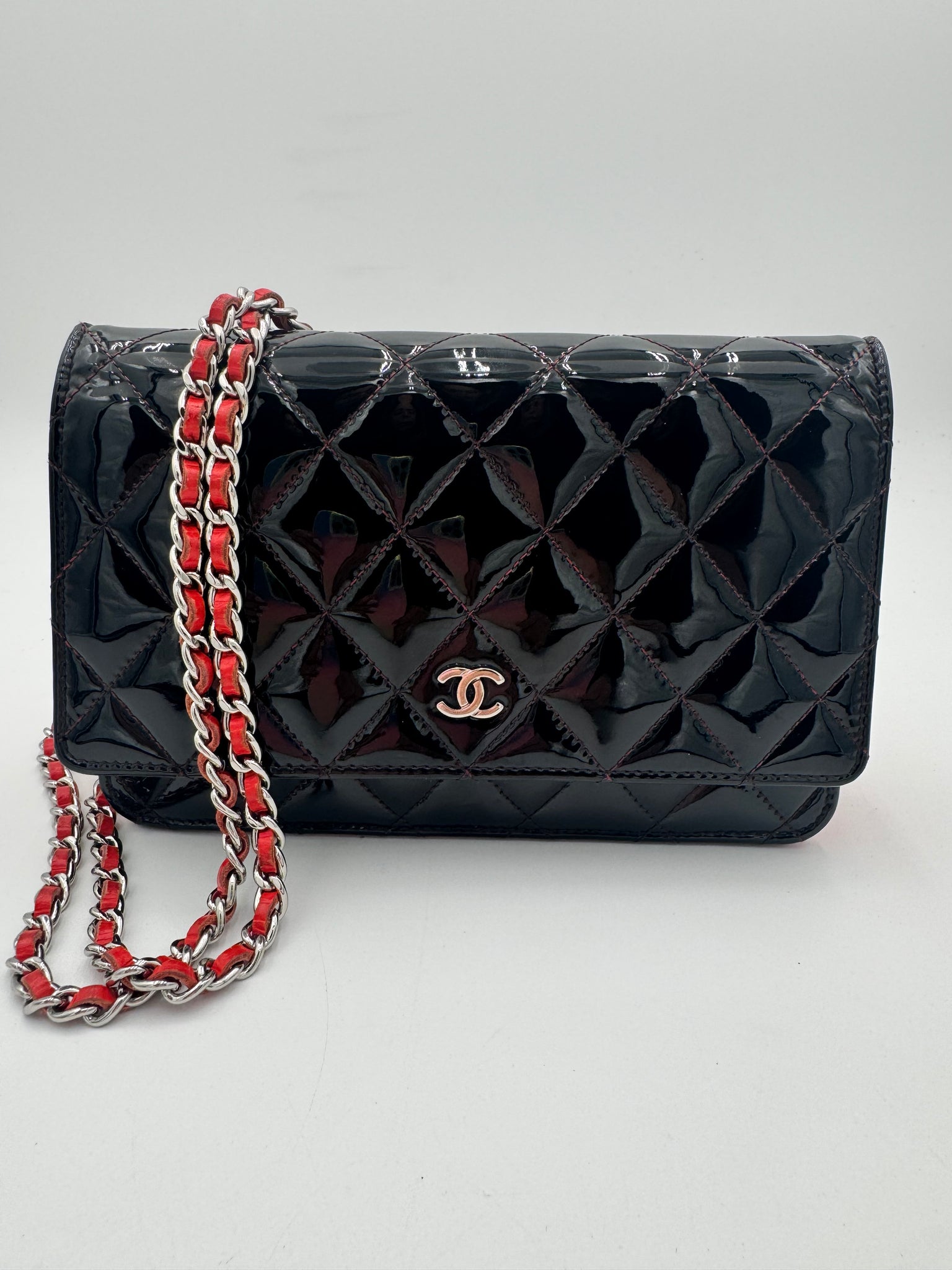 CHANEL Patent Leather Wallet on Chain Black