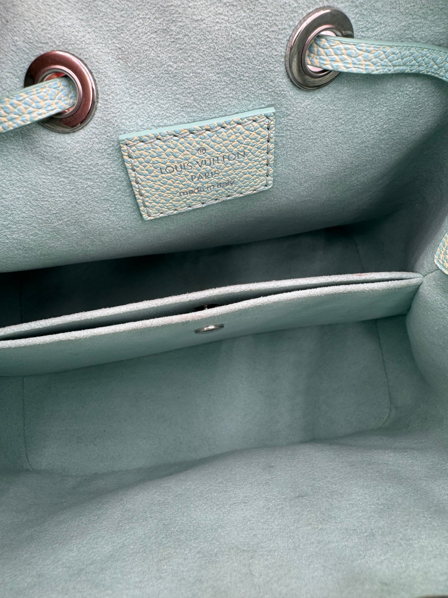 LOUIS VUITTON Empriente Monogram Stardust Neonoe BB Blue
