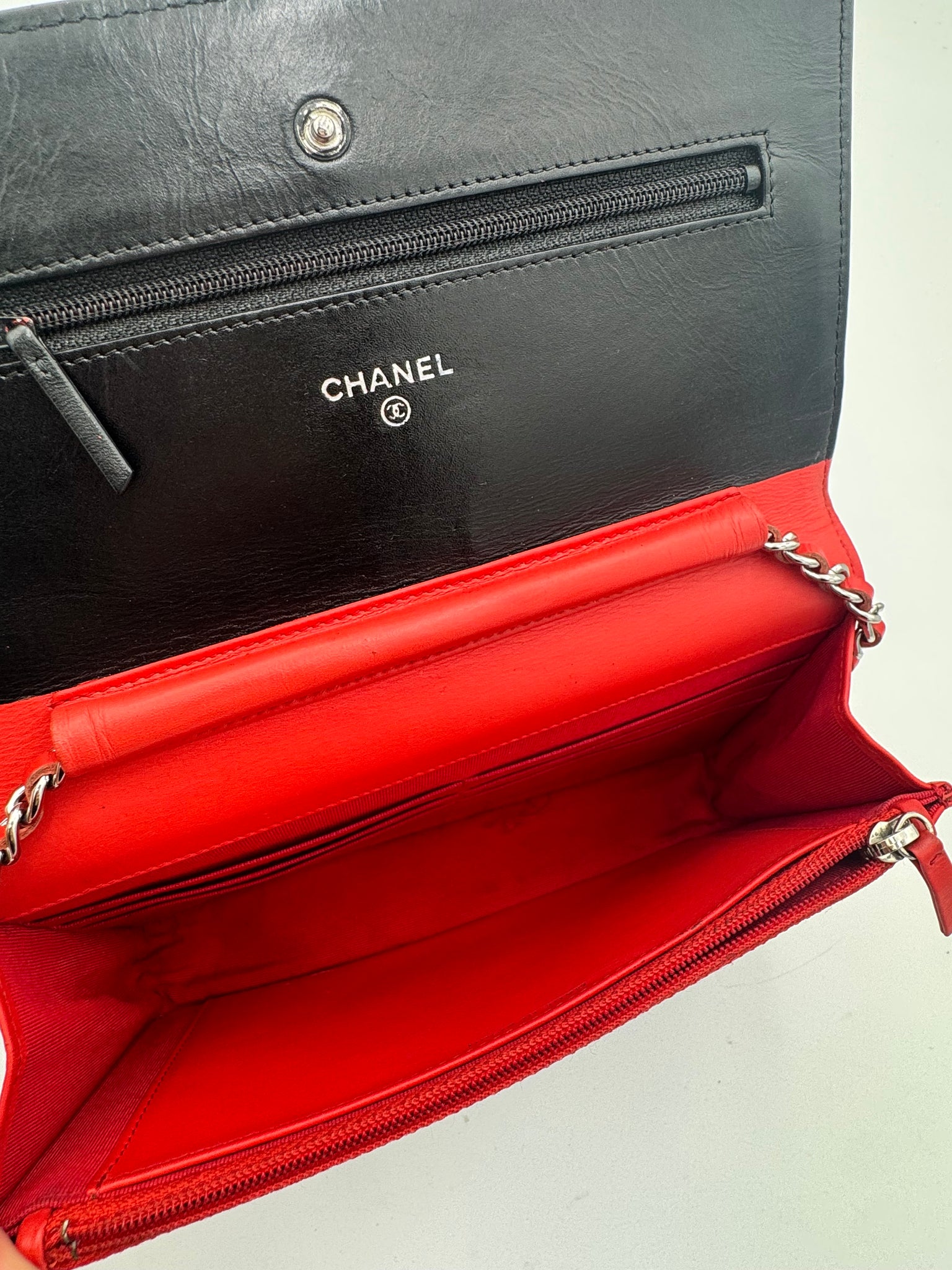 CHANEL Patent Leather Wallet on Chain Black