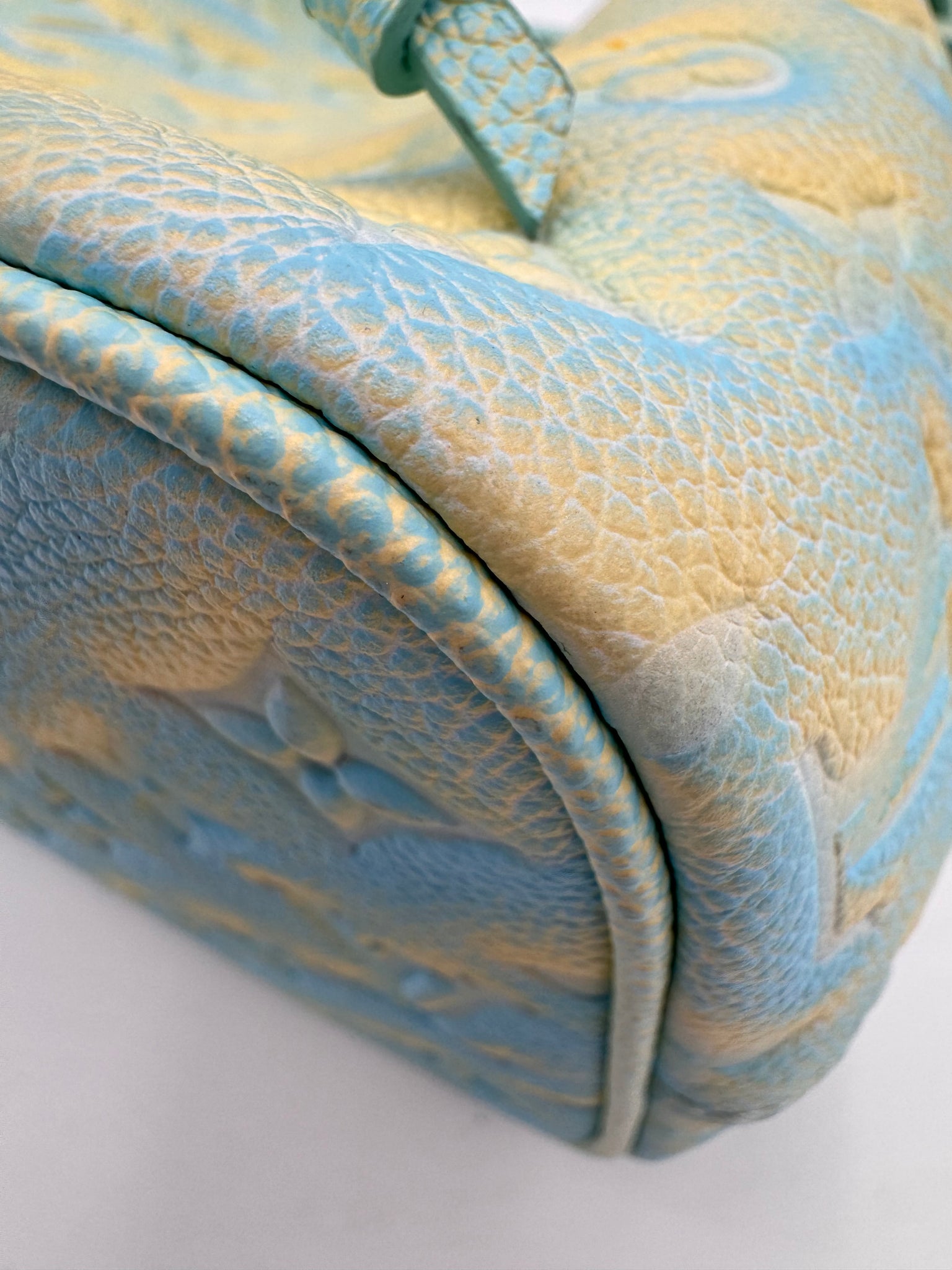 LOUIS VUITTON Empriente Monogram Stardust Neonoe BB Blue