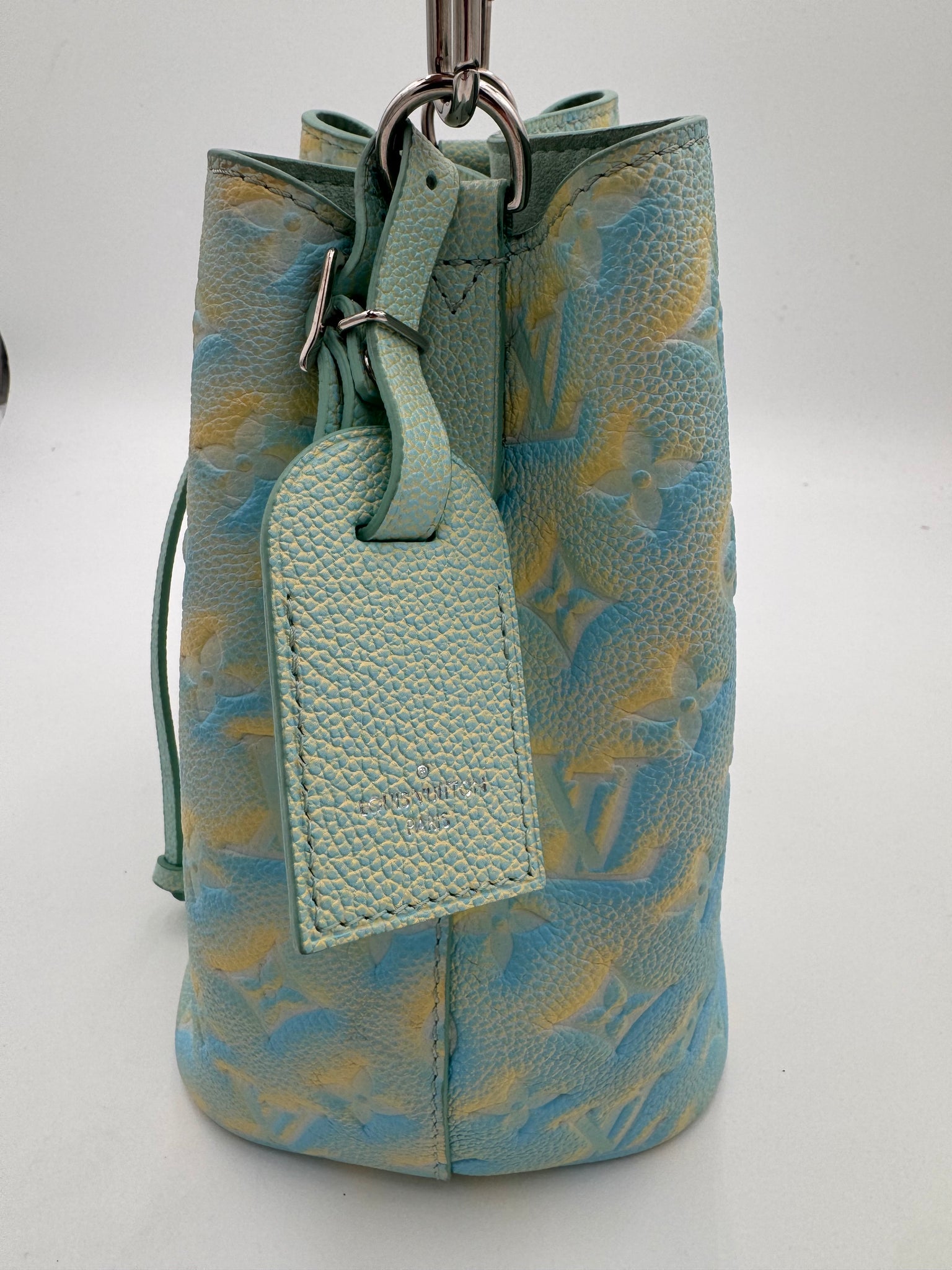 LOUIS VUITTON Empriente Monogram Stardust Neonoe BB Blue