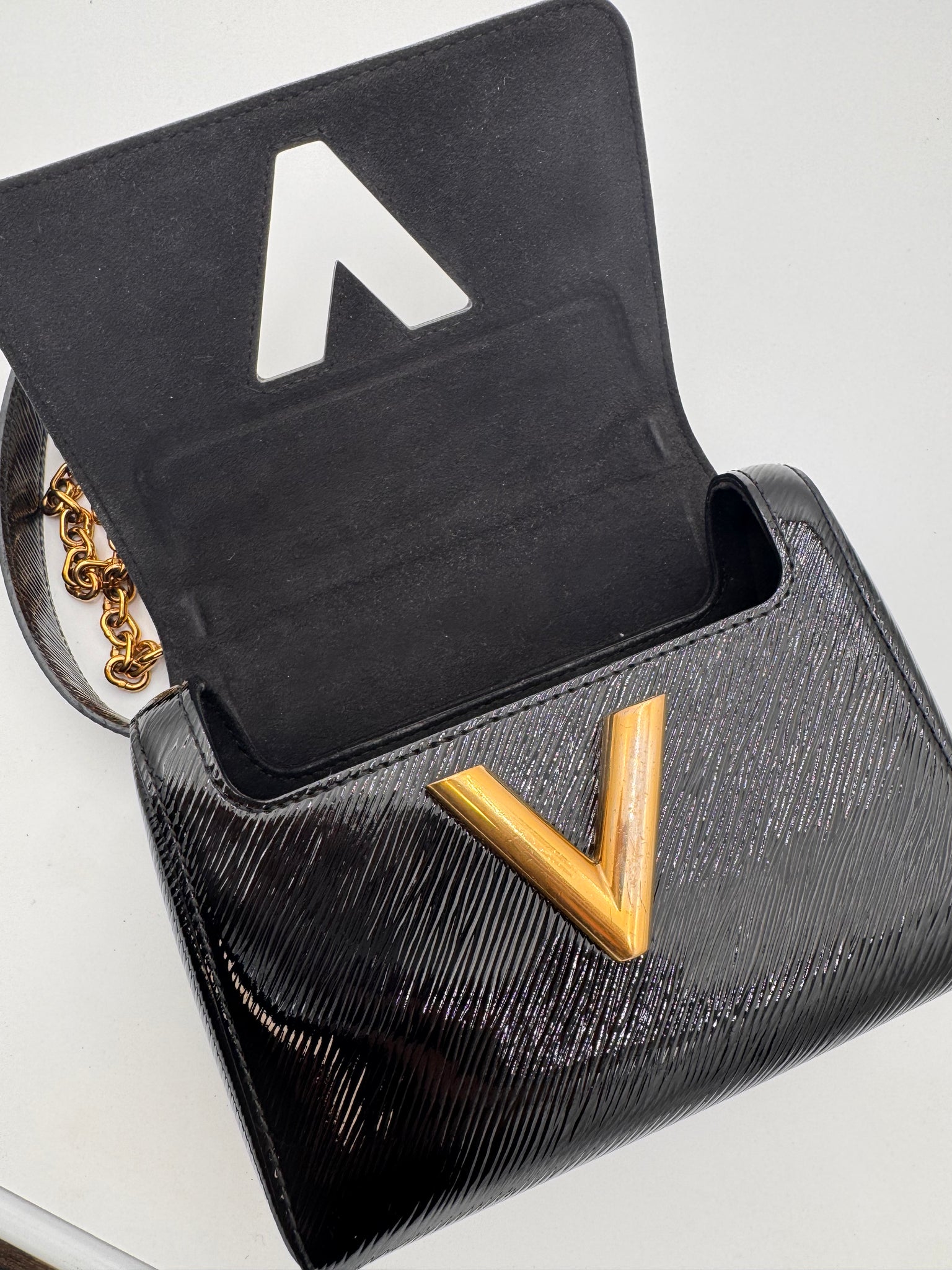 LOUIS VUITTON Epi Leather Twist PM