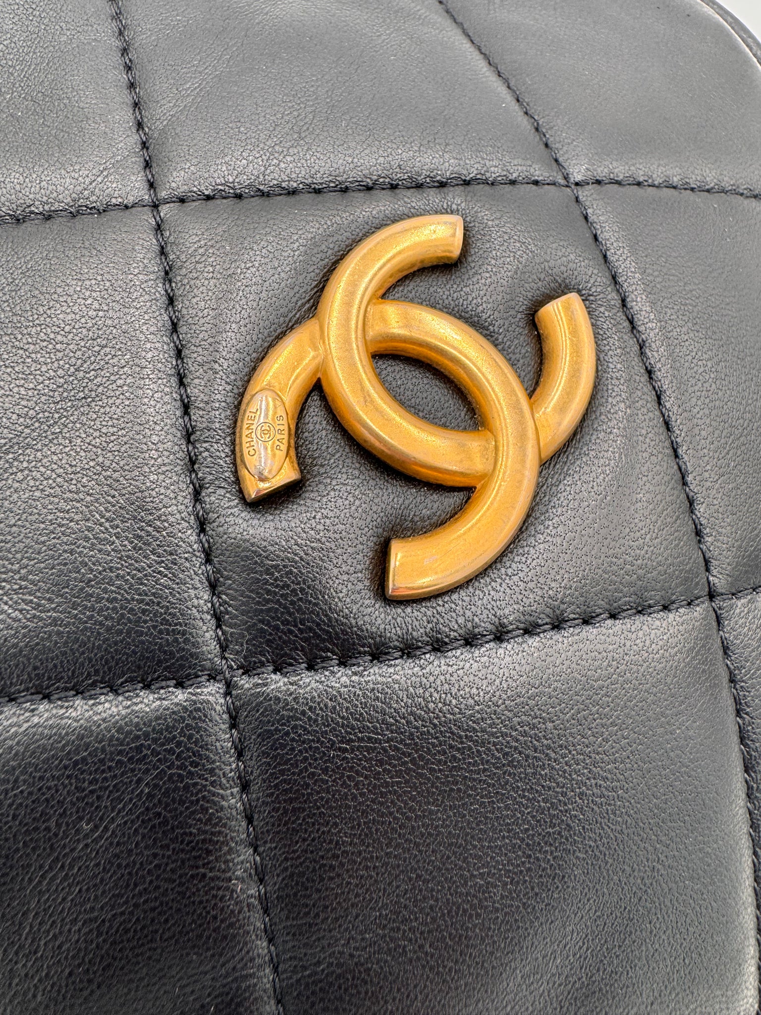 CHANEL Diamond Chain Crossbody Quilted Lambskin Bag Small