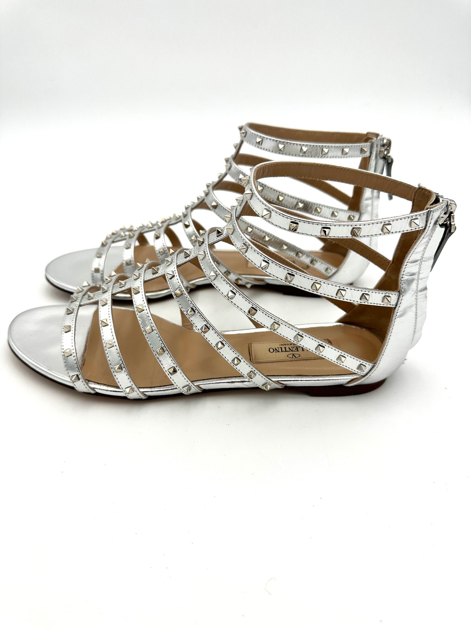 VALENTINO GARAVANI Metallic Nappa Lovestud Caged Flat Sandals Silver Size 38 (US 8)