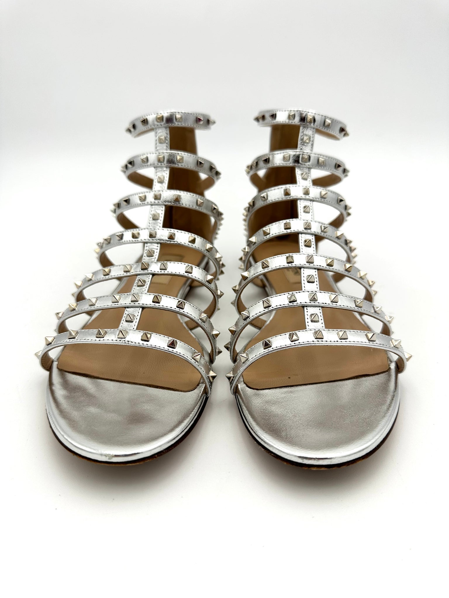 VALENTINO GARAVANI Metallic Nappa Lovestud Caged Flat Sandals Silver Size 38 (US 8)