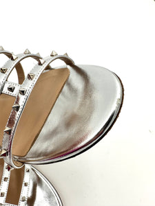 VALENTINO GARAVANI Metallic Nappa Lovestud Caged Flat Sandals Silver Size 38 (US 8)